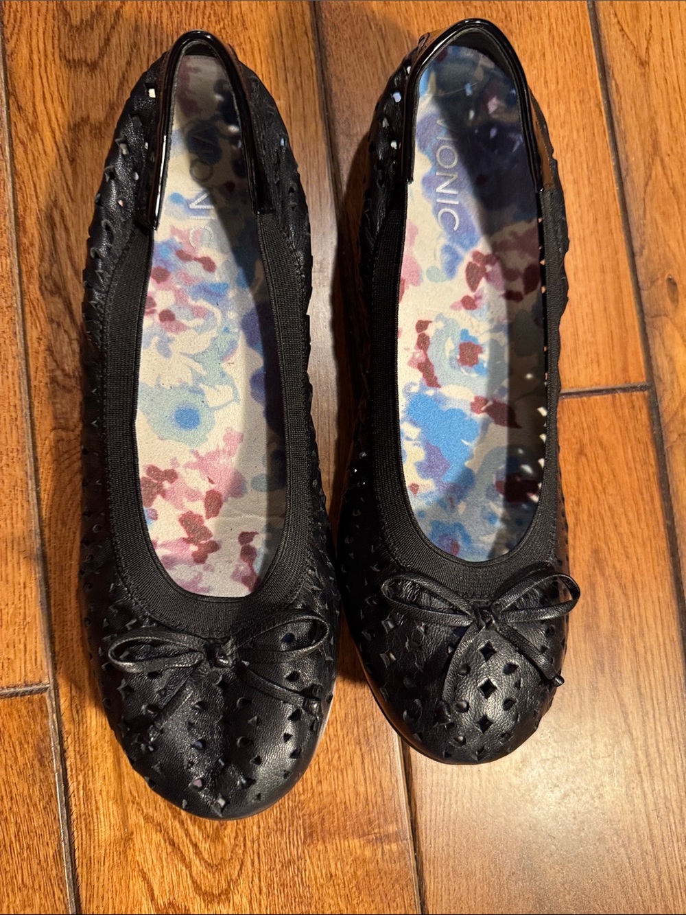 Vionic Black Perforated Ballet Flats